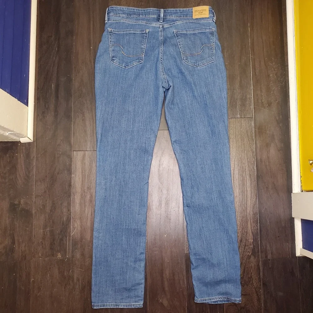 Levi's Signature Gold Mid-rise Straight Men's 31x34 Classic Blue Jeans Med-wash
